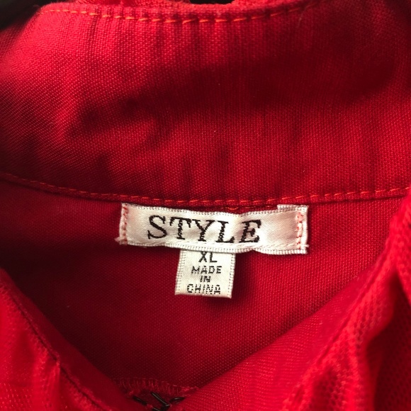 Red knit top with elegant collar - Picture 3 of 4